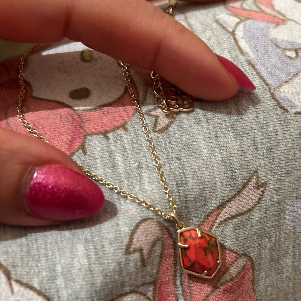 Kendra Scott Necklace - Picture 5 of 8